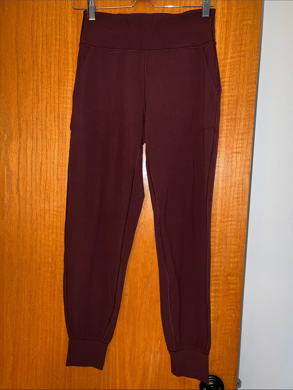 lululemon athletica Women’s Maroon Jogger Pants